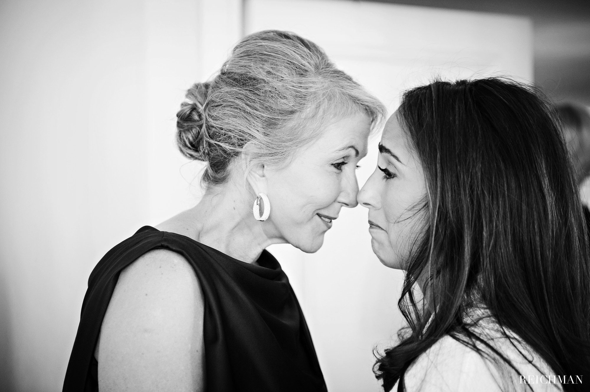 1-6-emotional-bride-and-mother